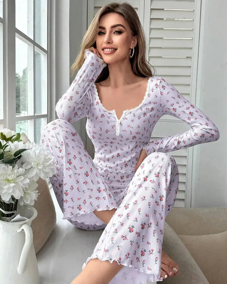 Floral Lettuce-Trim Pyjama Set - Voldina