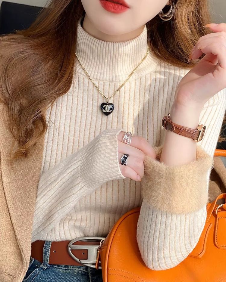 Ribbed Plush Thermal Turtleneck - Voldina